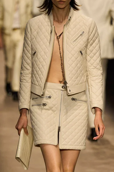 Look 55